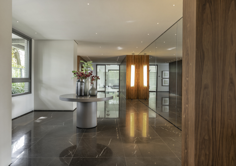 Fernando Piva - Atelier Jauaperi - Foto Eduardo Pozella - Hall de Entrada