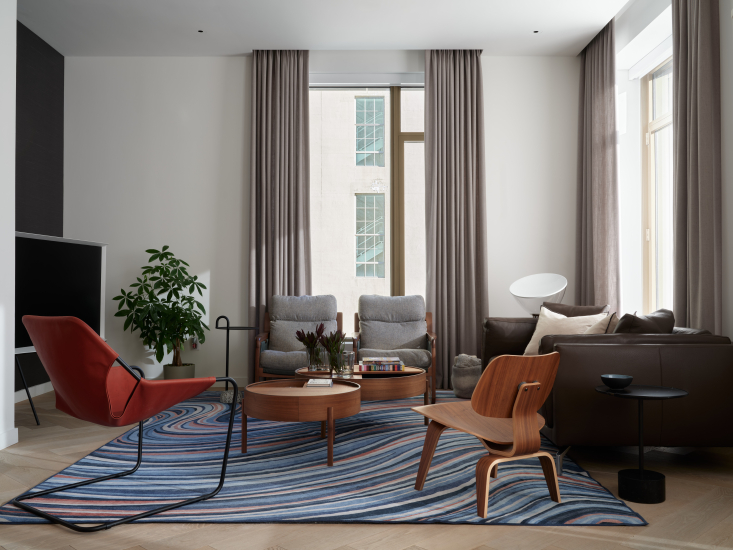 Fernando Piva - NYC Chelsea Apartment - Photo Reid Rolls - Living Room
