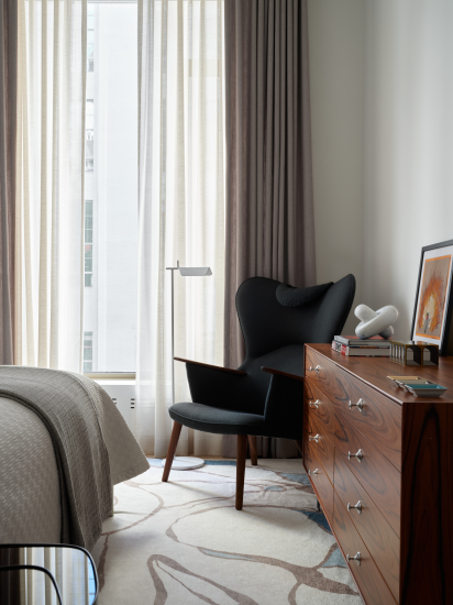 Fernando Piva - NYC Chelsea Apartment - Photo Reid Rolls - Master Bedroom