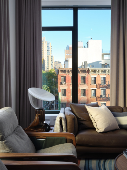 Fernando Piva - NYC Chelsea Apartment - Photo Reid Rolls - Living Room